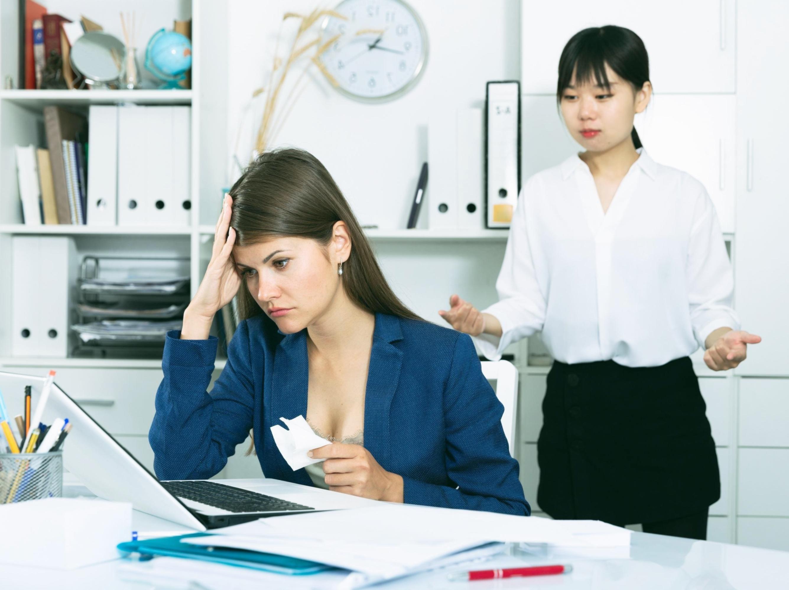 بيئة تعلم تفاعلية لأدوات تحسين محركات البحث