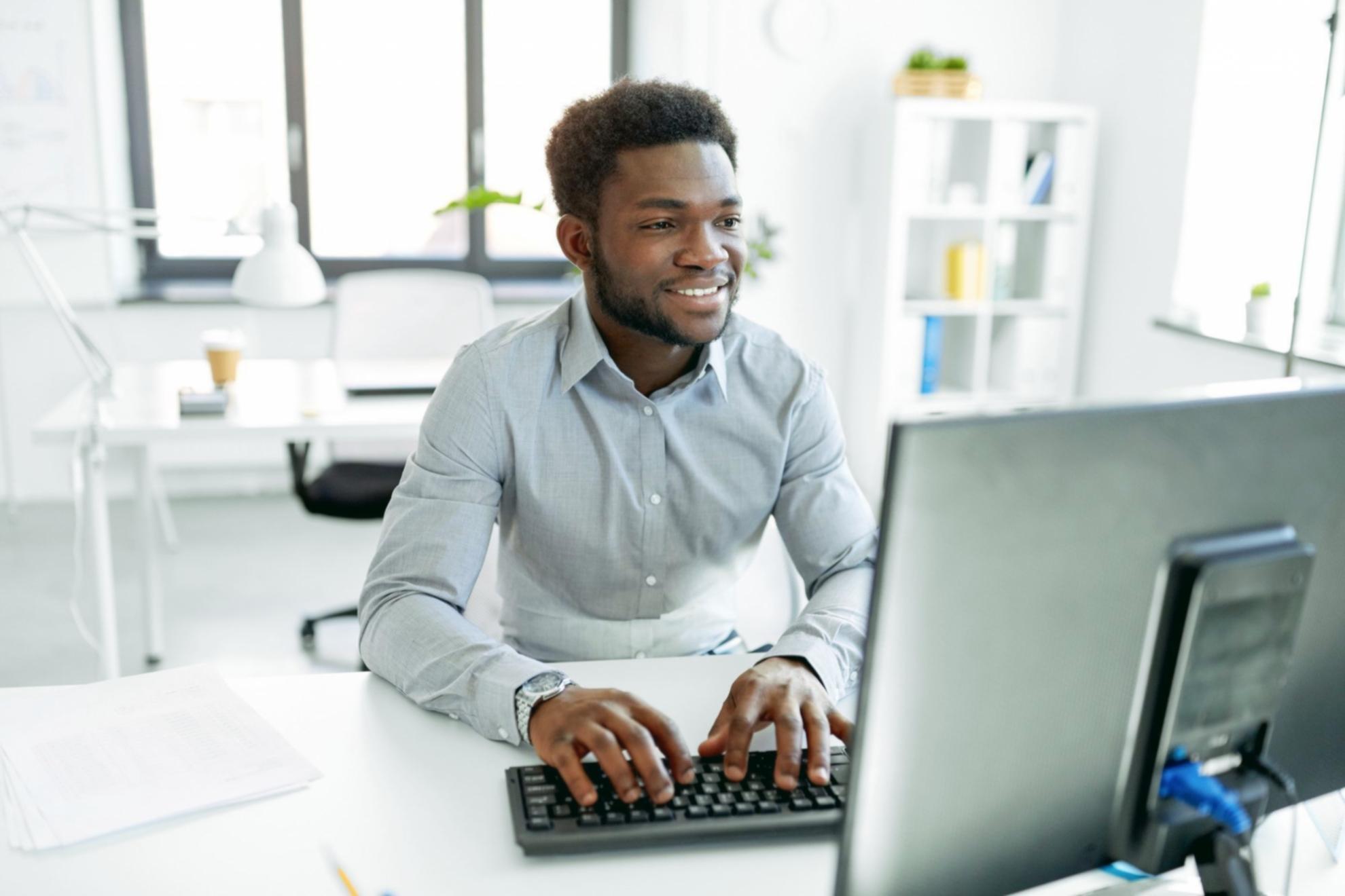تحليل بيانات SEO في بيئة تعليمية